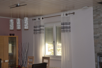 Fenêtre PVC blanc contemporain qualité 5 chambres plaxée garantie sécurité
