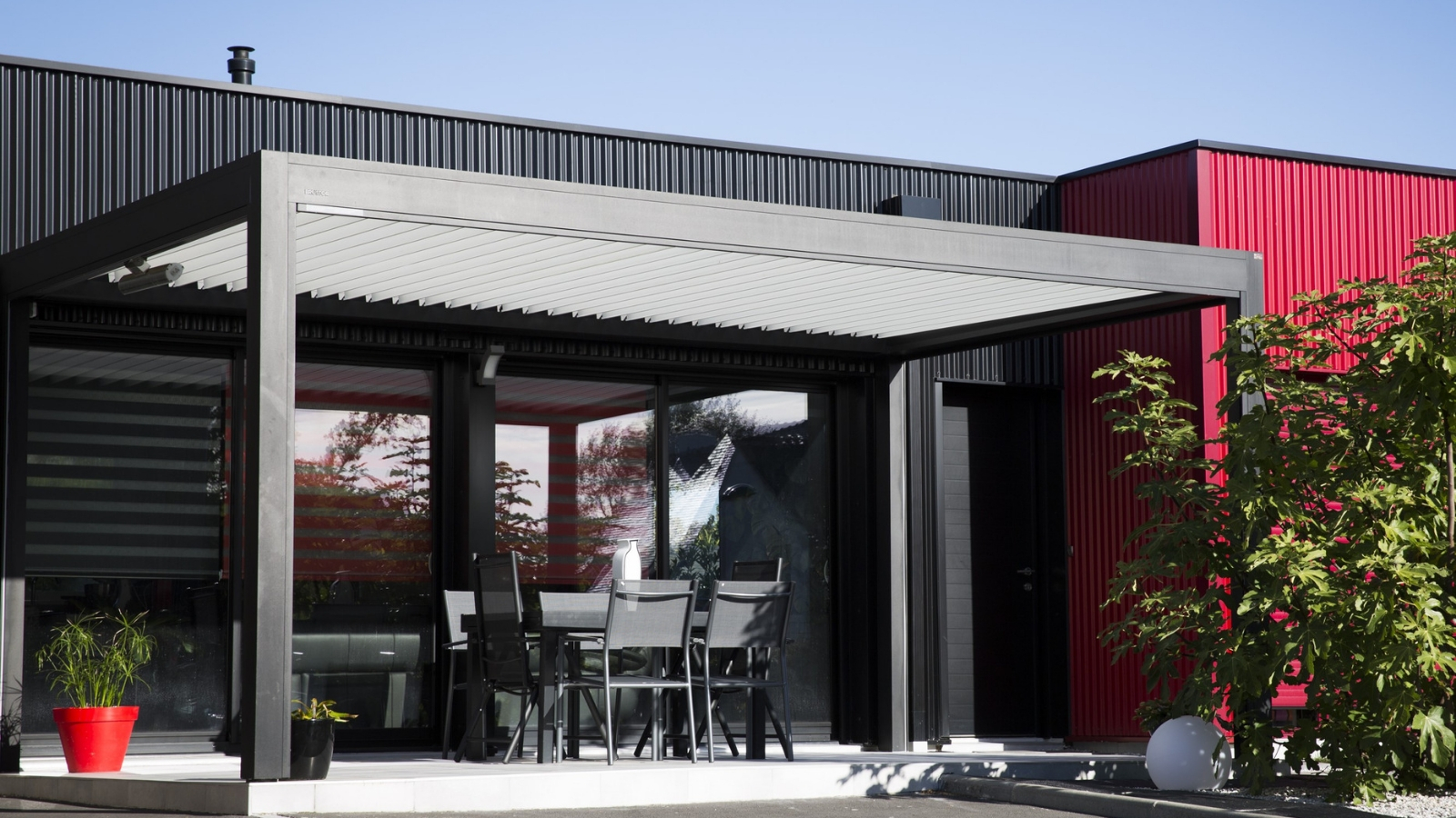 Pergola Aluminium Sur Mesure Bioclimatique Velum A Toile Komilfo
