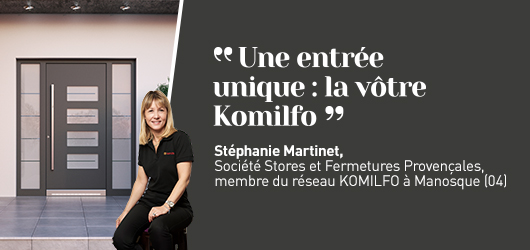 Stéphanie Martinet, conseillère experte en portes d'entrée - Komilfo Stores et Fermetures Provençales
