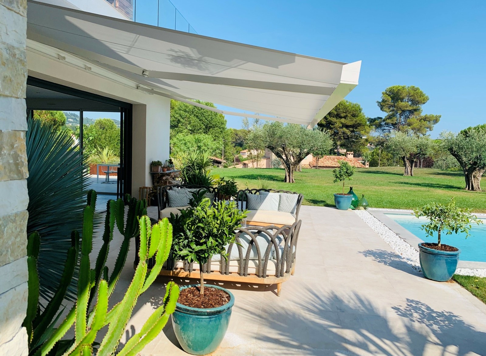 Nos idées pour aménager l'extérieur de votre maison provençale - Komilfo