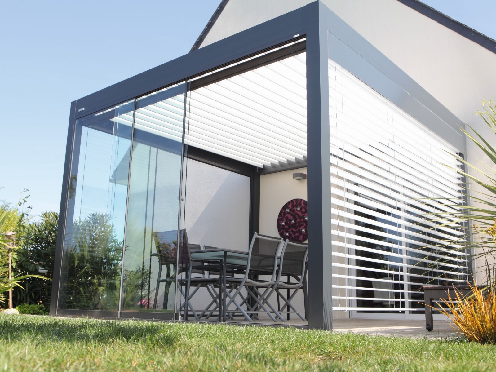 Comment Proteger Une Baie Vitree Du Soleil Guide Store Lequel Pour Une Protection Solaire Contemporaine Komilfo