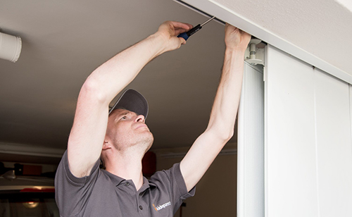komilfo artisan et installateur de porte de garage