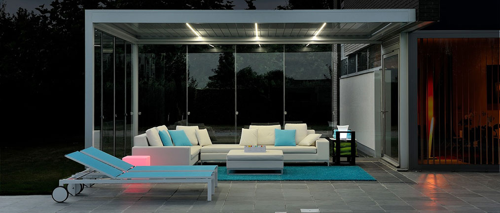 Pergola avec led dans lames