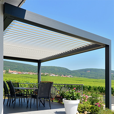 Pergola bioclimatique lames orientables