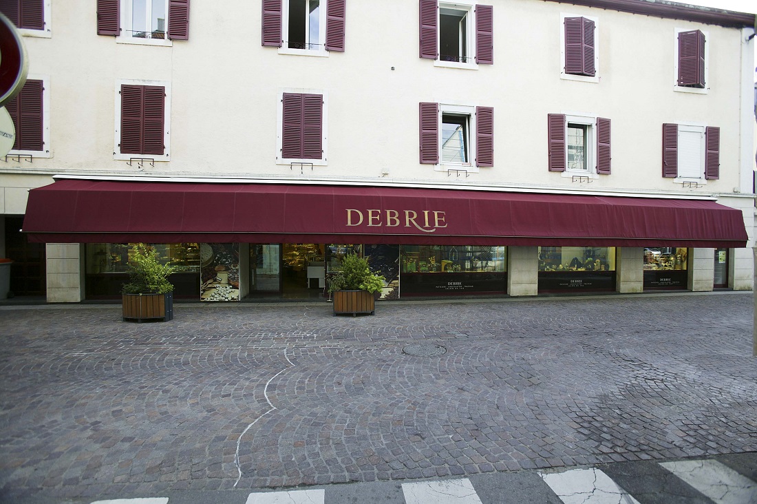 Store banne électrique à Montbéliard et Vesoul - Komilfo Courvoisier Stores et Fermetures