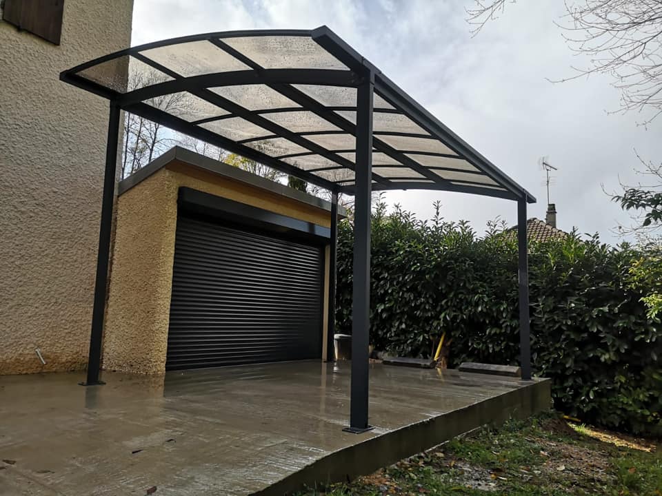 CARPORT