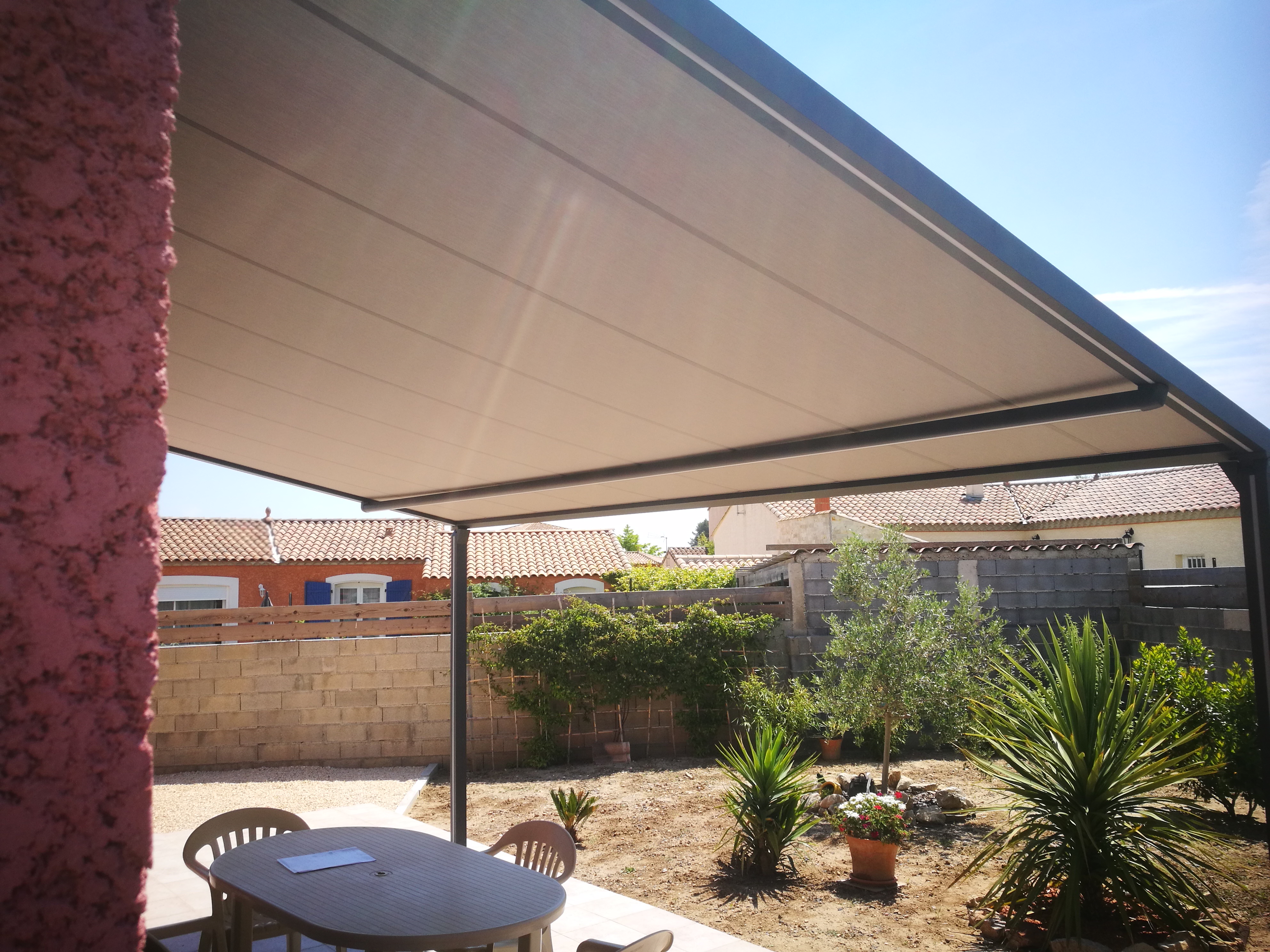 Installation d'une pergola en aluminium près de Montpellier (Hérault)