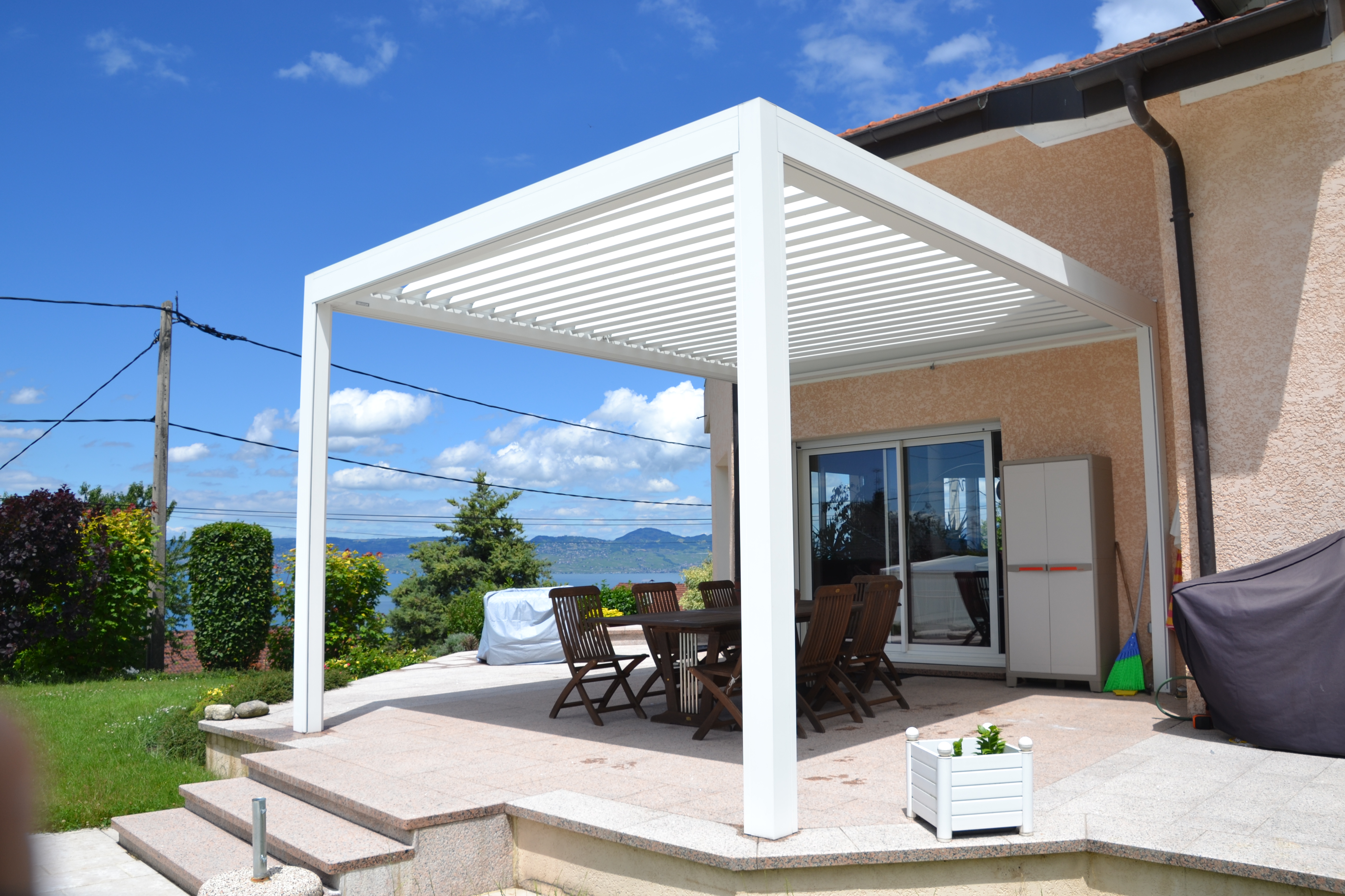 evian brustor pergola bioclimatique électrique