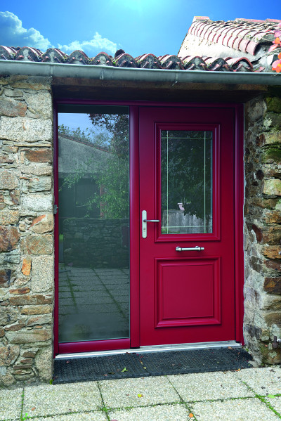 Porte d'entrée traditionnelle aluminium rouge