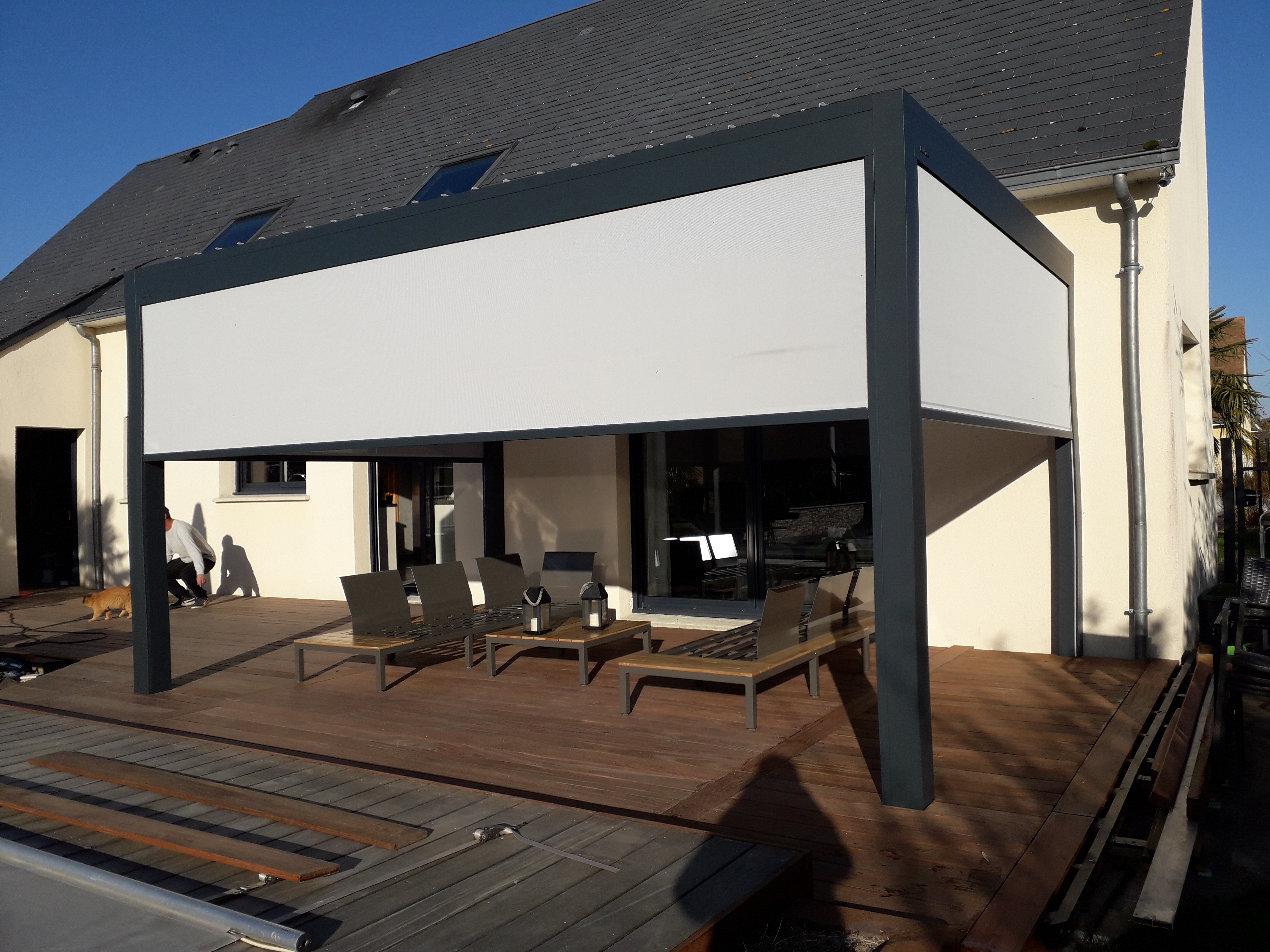 Pergola bioclimatique gris anthracite Sarthe