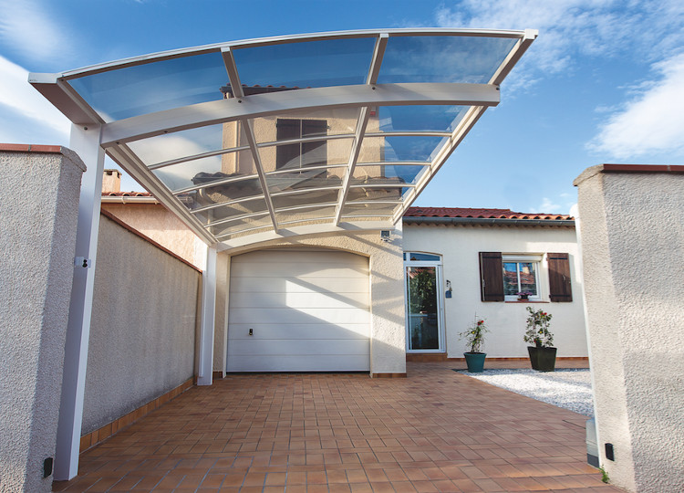 Carport abri de voiture sur-mesure Komilfo