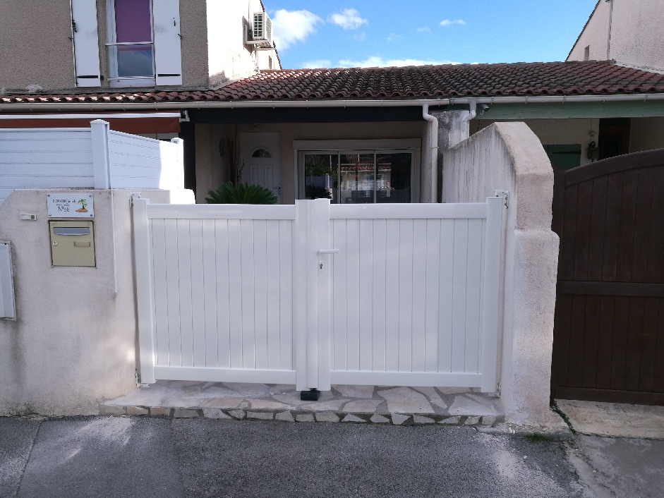 Baie vitrée aluminium à galandage