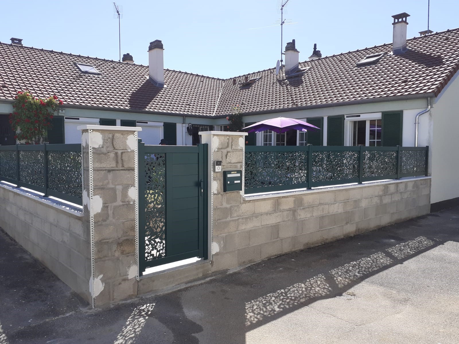 portillon et clôture