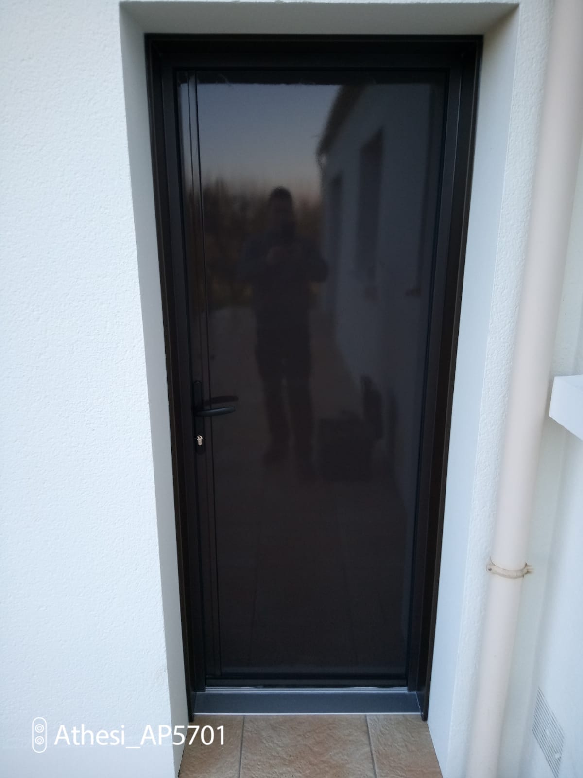 porte d'entrée noire