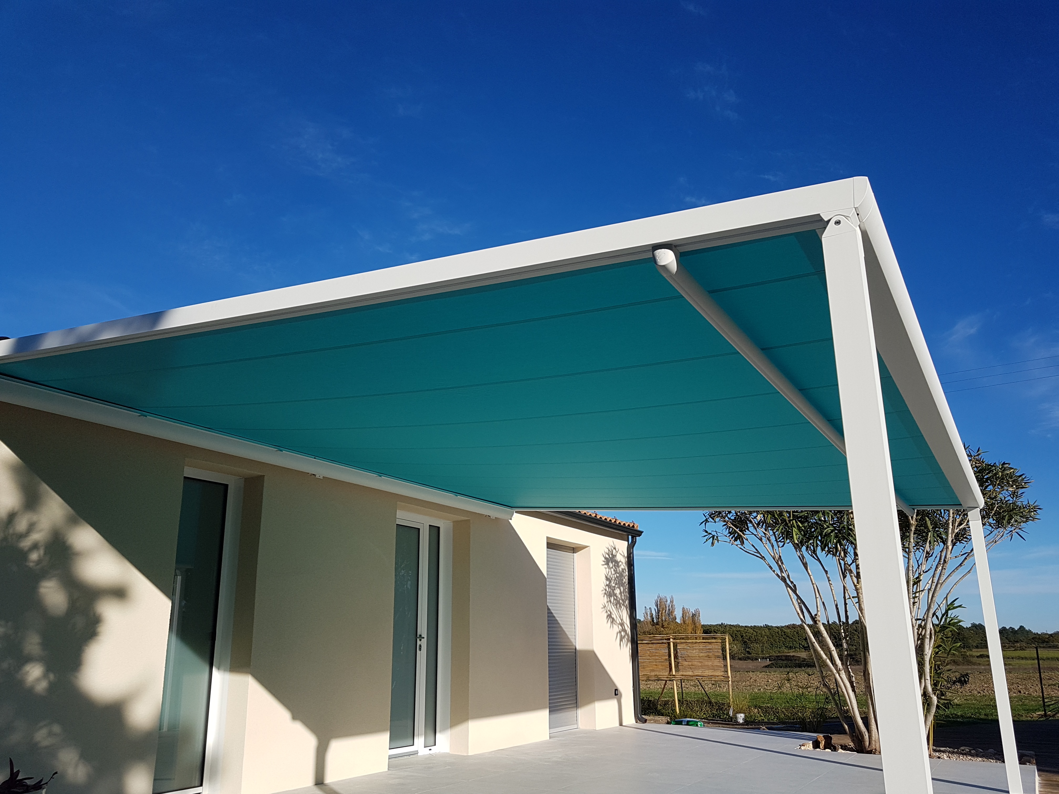 pergola à toile